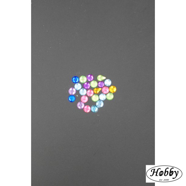 Runde og drbet formet plast i farver